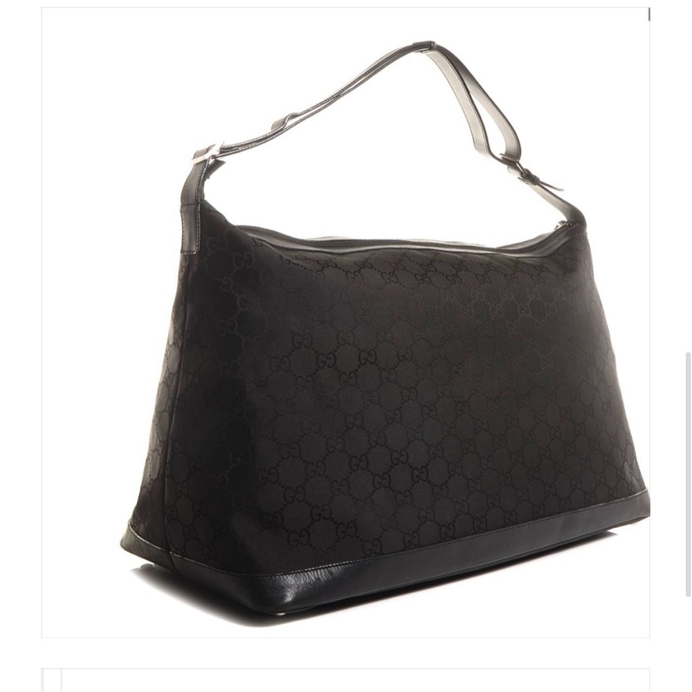 AUTHENTIC▪️Gucci Black Hobo Bag Sleek Minimalist Design